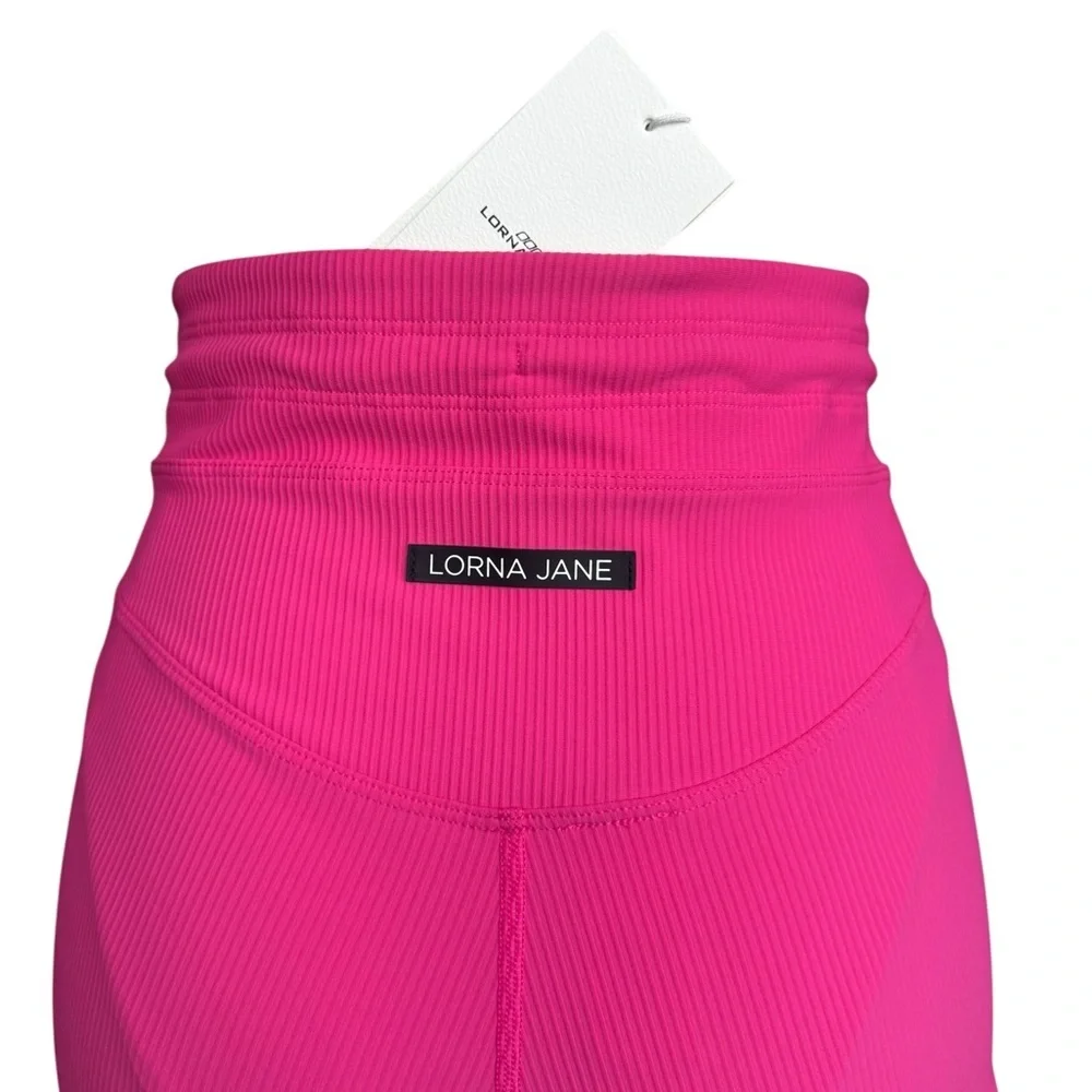 NWT Lorna Jane Flaunt it Rib Bike Short in Babin Pink Small - Picture 8 of 10
